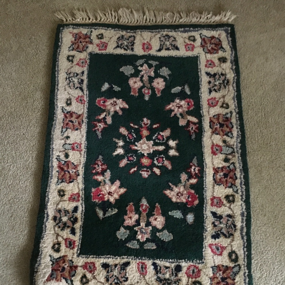 Vintage thick wool green and ivory oriental rug 2’ X 3’
